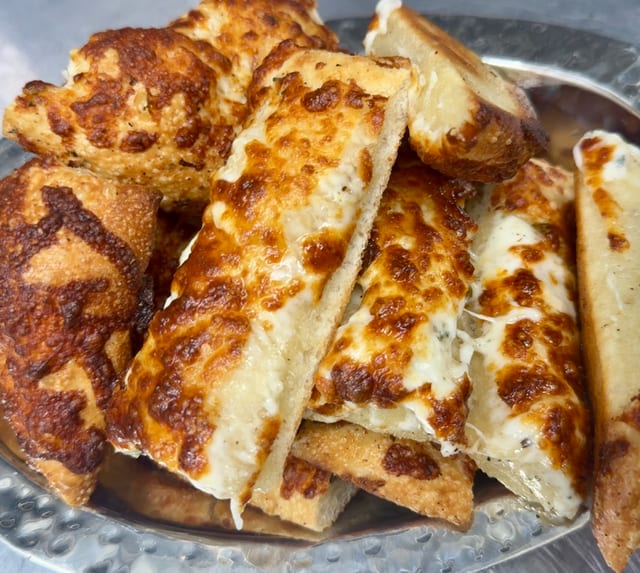 Meen's Cheesy Breadbasket.